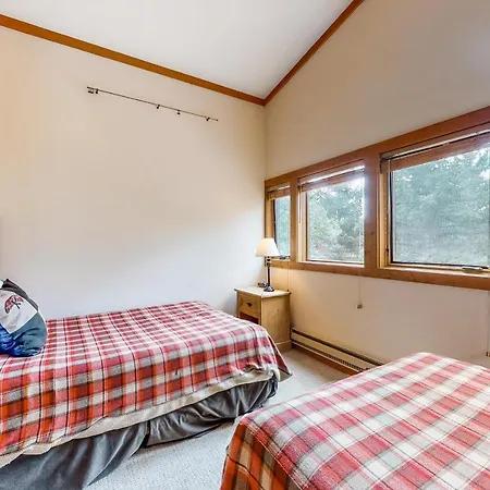 Tennis Townhome 1323