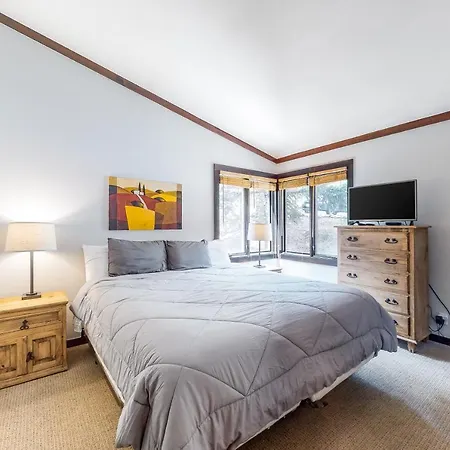 Tennis Townhome 1323 Keystone